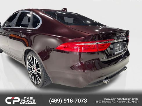 Used 2017 Jaguar XF Prestige AWD/4WD image 14