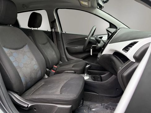 Used 2017 Chevrolet Spark LT FWD image 36