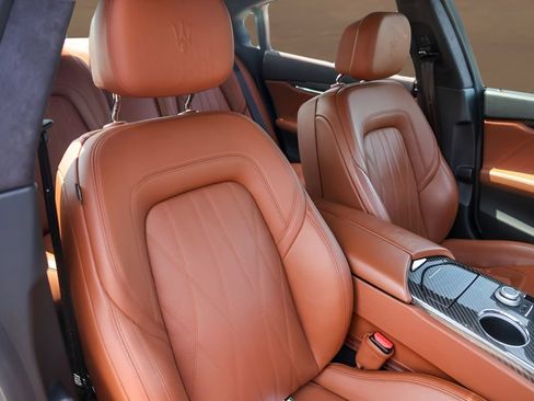 Used 2019 Maserati Quattroporte GTS GranLusso RWD image 31