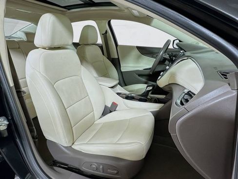 Used 2022 Chevrolet Malibu Premier image 28