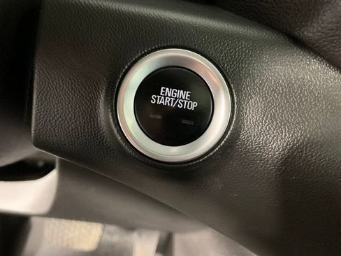 Used 2018 GMC Terrain Denali w/ Advanced Safety Package AWD/4WD image 27