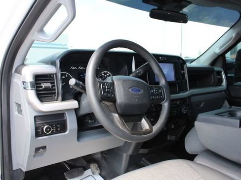 Used 2025 Ford F350 XL w/ XL Driver Assist Package AWD/4WD image 2
