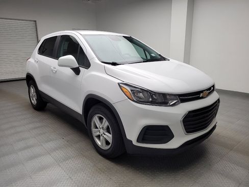 Used 2019 Chevrolet Trax LS w/ Tint and Cruise Package FWD image 13