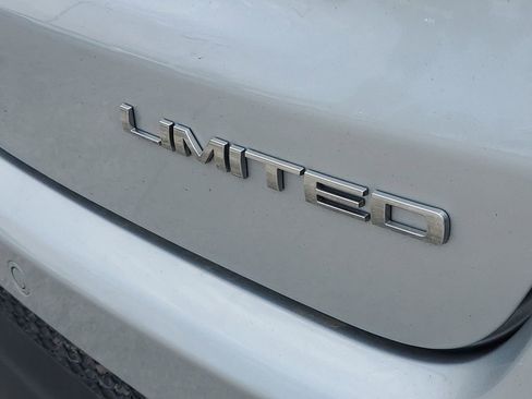 Used 2025 Jeep Compass Limited AWD/4WD image 7