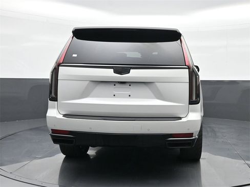 Used 2021 Cadillac Escalade Sport Platinum image 15