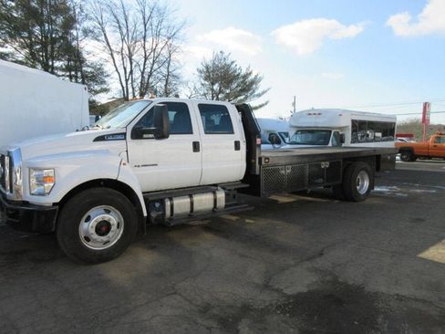 Used 2019 Ford F750 2WD Crew Cab Super Duty image 30