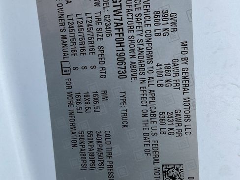 Used 2017 GMC Savana 2500 image 35