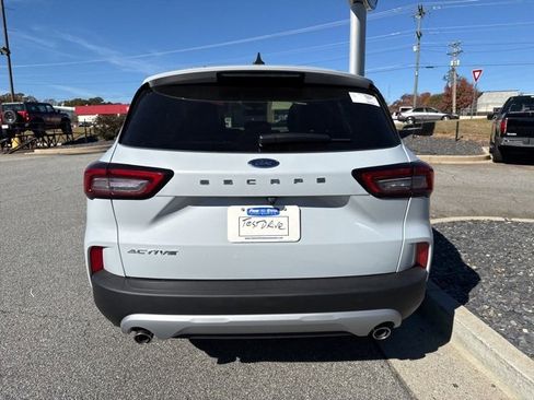 New 2026 Ford Escape Active image 10