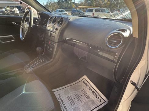 Used 2013 Chevrolet Captiva Sport LS image 14