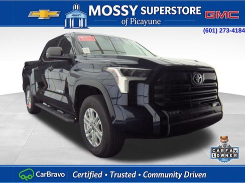 Used 2023 Toyota Tundra SR5 w/ SR5 Convenience Package AWD/4WD image 4
