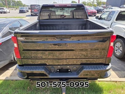 Used 2021 Chevrolet Silverado 1500 Custom Trail Boss w/ Midnight Edition AWD/4WD image 5