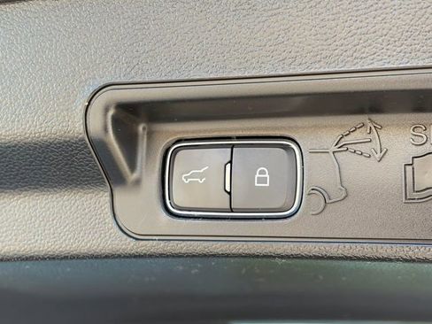 Used 2023 Ford Explorer Limited w/ Equipment Group 301A image 26