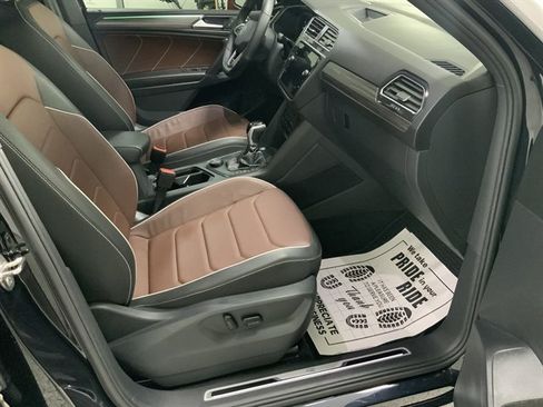 Used 2024 Volkswagen Tiguan SEL R-Line AWD/4WD image 25