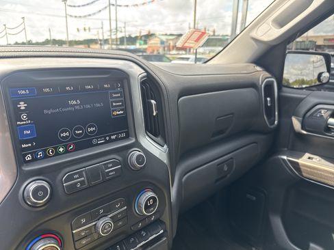 Used 2021 Chevrolet Silverado 1500 LT Trail Boss w/ Convenience Package II AWD/4WD image 22