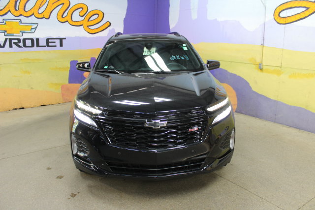 Used 2024 Chevrolet Equinox RS AWD/4WD image 3