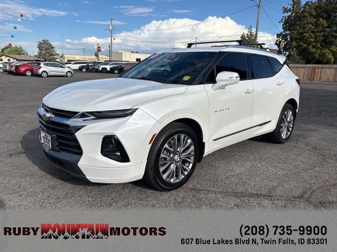 Used 2020 Chevrolet Blazer Premier w/ Driver Confidence II Package AWD/4WD image 3