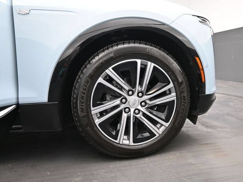 Certified 2024 Cadillac Lyriq Luxury AWD/4WD image 17