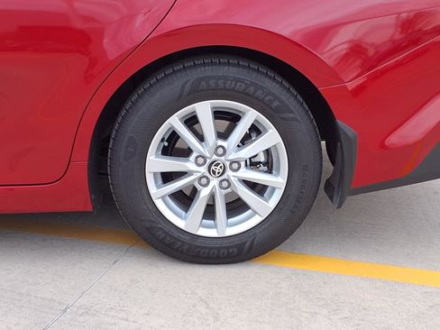 Used 2026 Toyota Camry LE w/ Convenience Package image 9