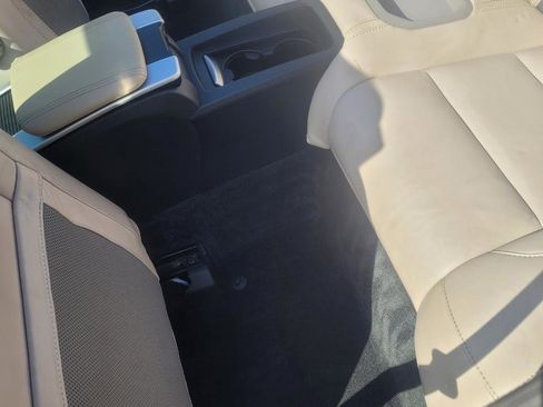 Used 2013 Volvo C70 T5 image 37