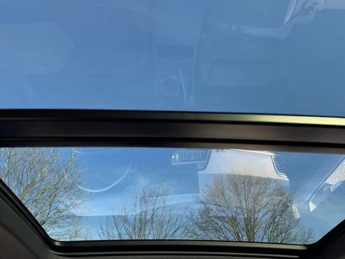 Used 2023 Audi Q5 2.0T Premium w/ Convenience Package image 15