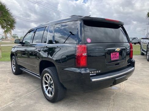 Used 2020 Chevrolet Tahoe Premier w/ Premier Plus Edition RWD image 5