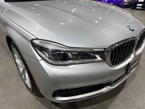 Used 2016 BMW 750i xDrive image 32