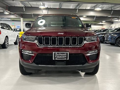 Used 2025 Jeep Grand Cherokee Limited AWD/4WD image 6