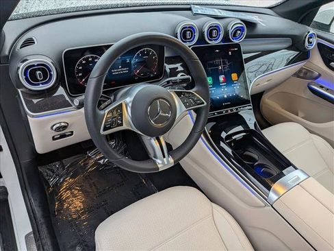 Certified 2026 Mercedes-Benz GLC 300 image 10
