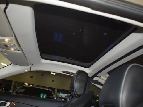 Used 2013 Mercedes-Benz SL 550 image 32