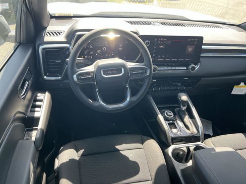 New 2026 GMC Canyon Elevation w/ Technology Package AWD/4WD image 11