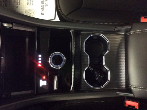 New 2025 Jeep Grand Cherokee Limited image 35