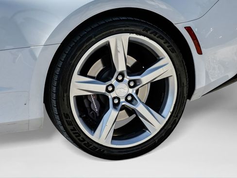 Used 2016 Chevrolet Camaro SS image 46