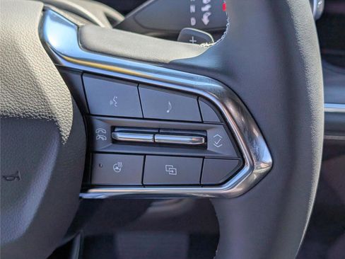 New 2026 Chevrolet Suburban Premier image 23