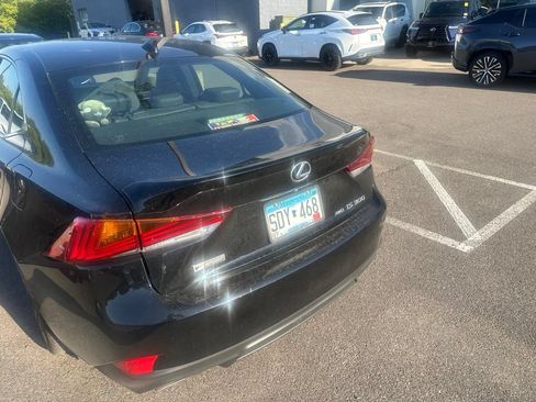 Used 2019 Lexus IS 300 F Sport w/ F Sport Package AWD/4WD image 14