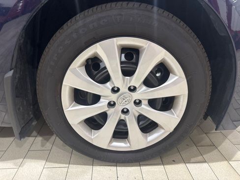 Used 2025 Toyota Corolla LE FWD image 12