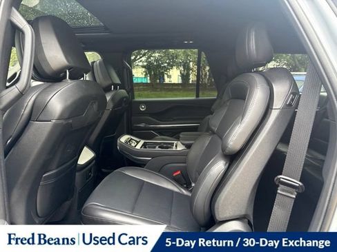 Used 2025 Lincoln Navigator Reserve w/ Jet Appearance Package AWD/4WD image 15