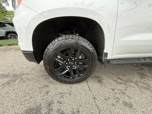 Used 2023 Chevrolet Silverado 1500 LT Trail Boss w/ Protection Package AWD/4WD image 32