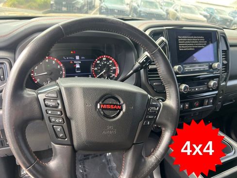 Used 2021 Nissan Titan PRO-4X w/ Pro-4x Convenience Package AWD/4WD image 15