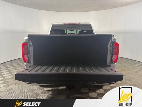 Used 2021 GMC Sierra 1500 SLE w/ Preferred Package AWD/4WD image 11