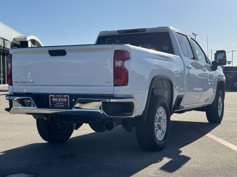 Used 2023 Chevrolet Silverado 2500 LT image 8