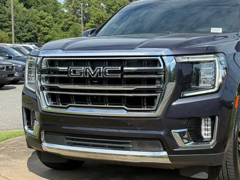 Used 2023 GMC Yukon XL SLT AWD/4WD image 10