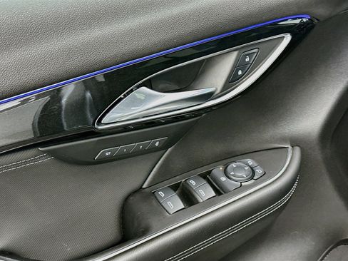 Used 2024 Buick Envision Preferred AWD/4WD image 15