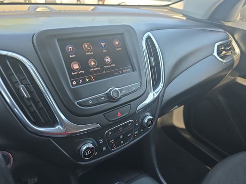 Used 2020 Chevrolet Equinox LT FWD image 20