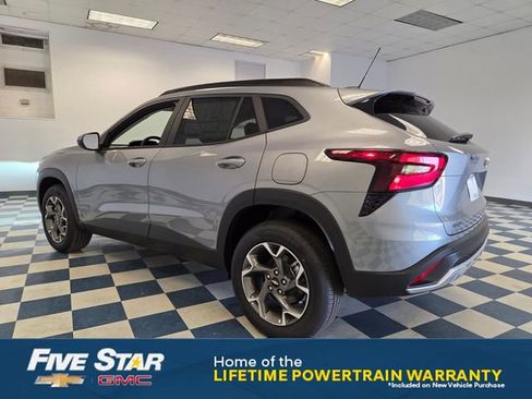 New 2026 Chevrolet Trax LT w/ Driver Confidence Package FWD image 5