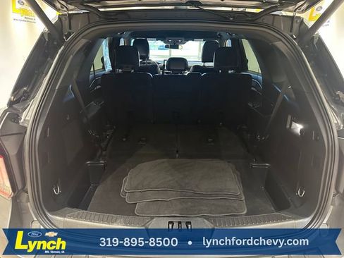 Used 2025 Ford Explorer ST-Line w/ ST-Line Street Pack AWD/4WD image 20
