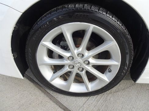 Used 2011 Lexus CT 200h Premium w/ Premium Audio Pkg FWD image 25