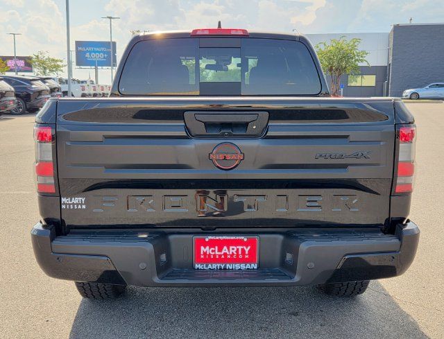 Used 2026 Nissan Frontier PRO-4X AWD/4WD image 7