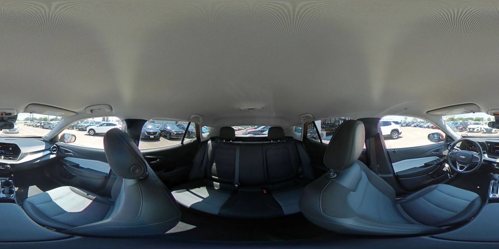 Used 2025 Chevrolet Trax LT w/ LT Convenience Package FWD image 38