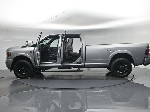 Used 2022 RAM 3500 Limited w/ Night Edition AWD/4WD image 40