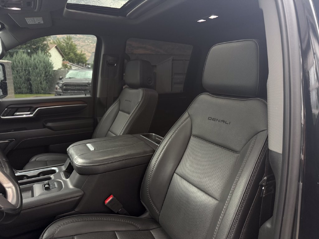 Used 2024 GMC Sierra 3500 Denali w/ Denali Reserve Package AWD/4WD image 23